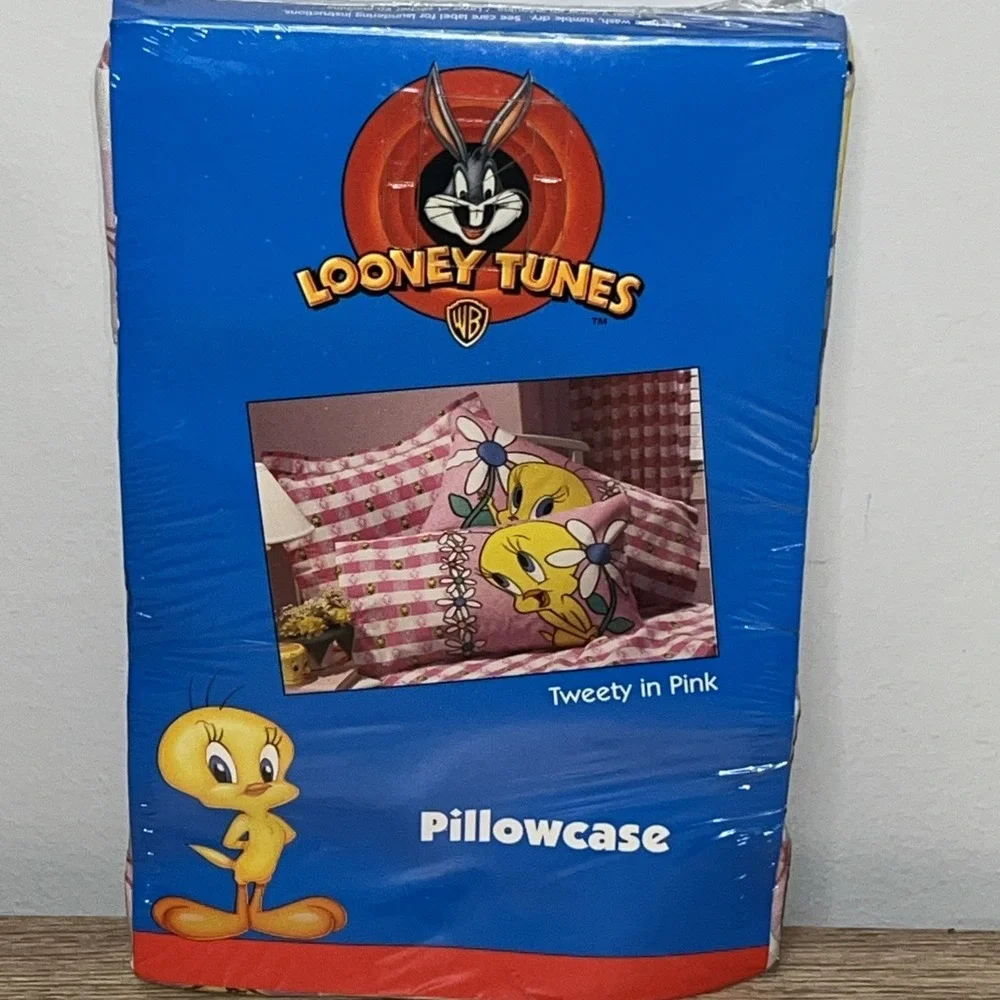 Looney Tunes Tweety Bird In Pink Standard  Pillowcase USA Vintage NOS 1999 NWT